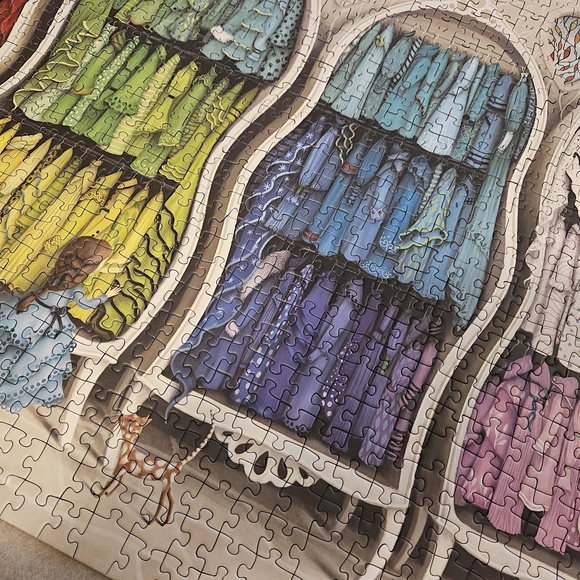 Ravensburg HTF Fantastic Fashionista 1000 Piece Puzzle - Picture 5 of 6